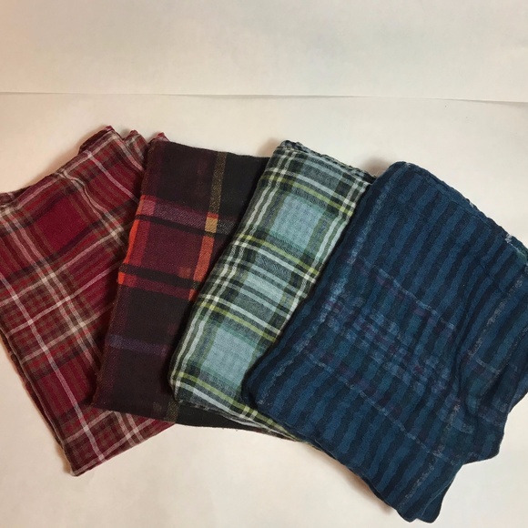 Bundle of 4 Infinity Scarves - Picture 1 of 2